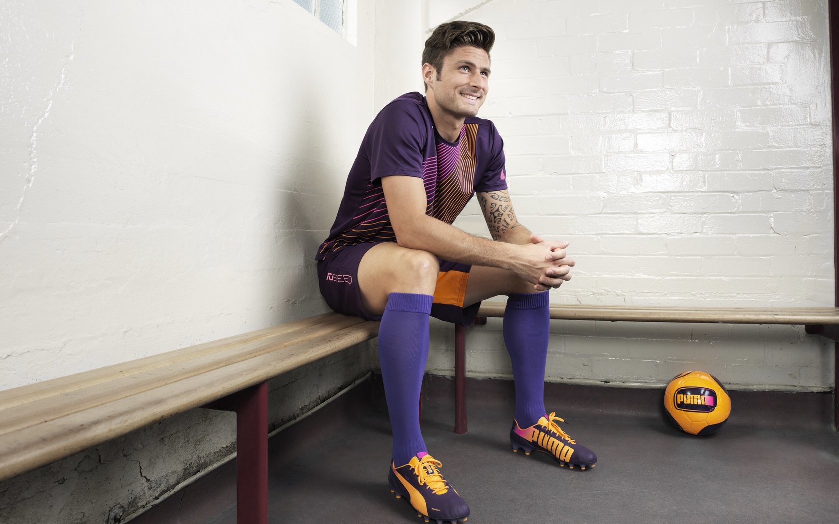 国足平均传球长度趋势分析，足球比赛传球次数统计