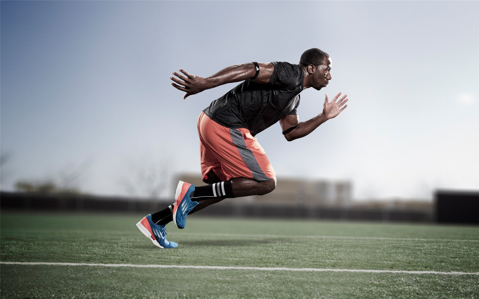 全国极限运动挑战赛自由式滑板精彩纷呈，极限滑板运动视频